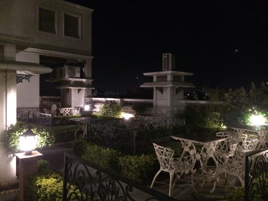 Poonam & Eden Restaurant